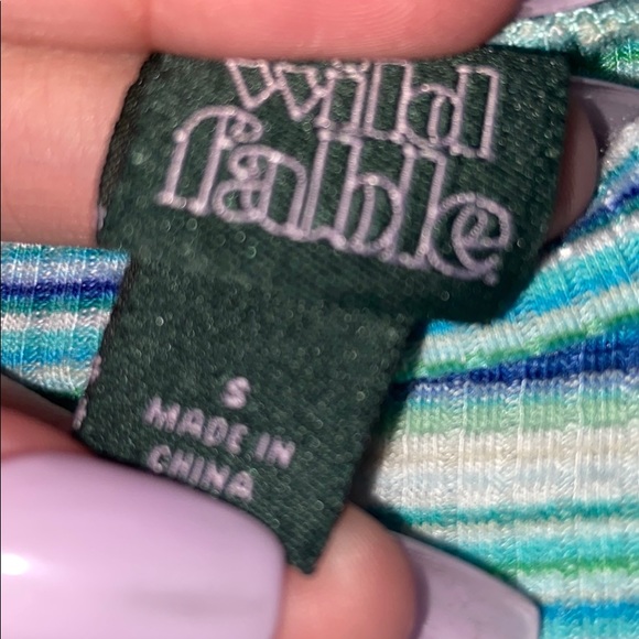 Striped Lettuce Trim Crop Top - Picture 2 of 2